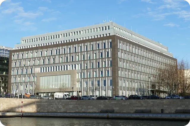 김수현 첩 문제로 수난 겪은 김새론의 진실은